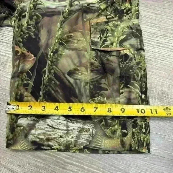 Paramount Outdoors Mens Fishouflage Bass Shorts Fish Print Cargo Pockets Small - Picture 7 of 13